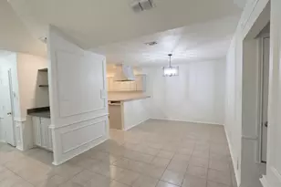 215 Mountainview Dr, Hurst, TX 76054 - Photo 5