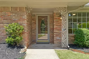 718 Ridgecrest Cir, Denton, TX 76205 - Photo 3