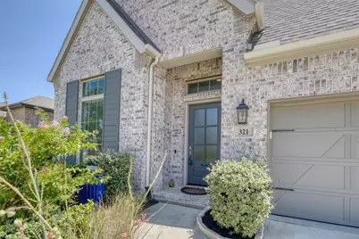 321 Foxthorne Way, Little Elm, TX 75068 - Photo 3
