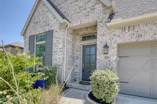 321 Foxthorne Way, Little Elm, TX 75068 - Photo 3