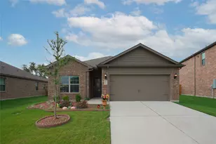 1517 Hill Top Ct, Princeton, TX 75407 - Photo 1