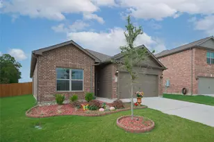 1517 Hill Top Ct, Princeton, TX 75407 - Photo 3