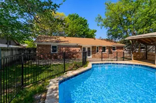 6620 Bernadine Dr, Watauga, TX 76148 - Photo 3