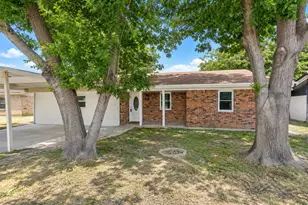 6620 Bernadine Dr, Watauga, TX 76148 - Photo 23