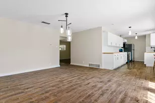 6620 Bernadine Dr, Watauga, TX 76148 - Photo 17