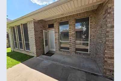 5856 Echo Bluff Drive, Haltom City, TX 76137 - Photo 23