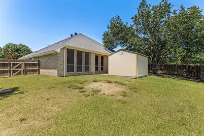 5856 Echo Bluff Drive, Haltom City, TX 76137 - Photo 25