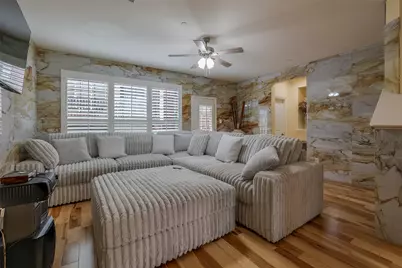 1429 Fox Run Drive, Irving, TX 75063 - Photo 15