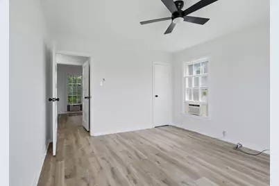 607 S Austin Street, Sherman, TX 75090 - Photo 17
