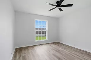 607 S Austin St, Sherman, TX 75090 - Photo 15