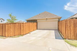 1000 S Hl Dr, Crowley, TX 76036 - Photo 37