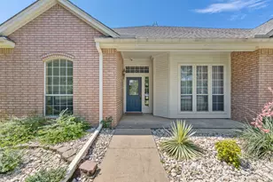 4516 Pecan Meadow Ct, Fort Worth, TX 76140 - Photo 9