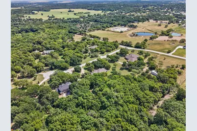 4516 Pecan Meadow Court, Fort Worth, TX 76140 - Photo 5