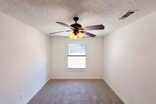 6612 Lakeside Dr, Lake Worth, TX 76135 - Photo 9