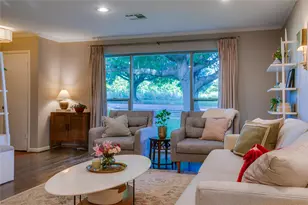 9039 Lanshire Dr, Dallas, TX 75238 - Photo 9