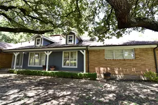 1329 S Belt Line Rd, Mesquite, TX 75149 - Photo 5