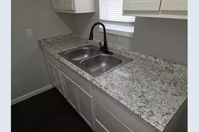 3910 Polly Street #203, Dallas, TX 75210 - Photo 3