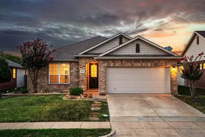 499 Grayson Lane, Lake Dallas, TX 75065 - Photo 1