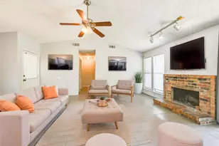 1417 Caplin Dr, Arlington, TX 76018 - Photo 5
