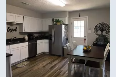 613 N Cherry Street #A, Aubrey, TX 76227 - Photo 11