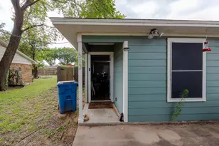 613 N Cherry St, Aubrey, TX 76227 - Photo 21