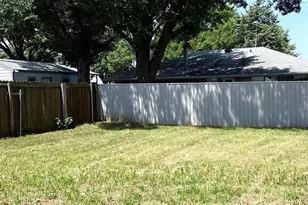613 N Cherry St, Aubrey, TX 76227 - Photo 15