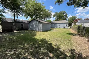 2546 Searcy Dr, Dallas, TX 75211 - Photo 11