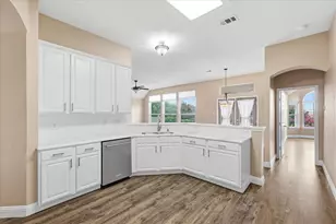 5541 Cranberry Dr, Fort Worth, TX 76137 - Photo 11