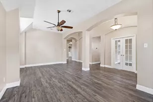 5541 Cranberry Dr, Fort Worth, TX 76137 - Photo 5