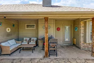 1745 Colorado Dr, Burleson, TX 76028 - Photo 21