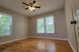 4804 Sabelle Ln, Haltom City, TX 76117 - Photo 11