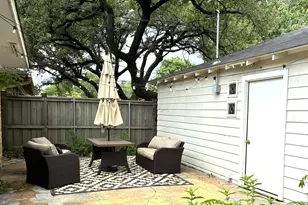 6755 E Mockingbird Ln, Dallas, TX 75214 - Photo 7