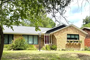 6755 E Mockingbird Ln, Dallas, TX 75214 - Photo 1