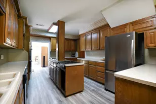 1027 Sherman Dr, Cedar Hill, TX 75104 - Photo 11