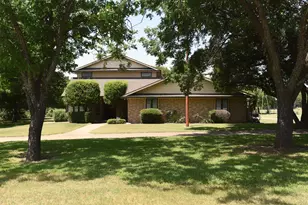 1027 Sherman Dr, Cedar Hill, TX 75104 - Photo 3