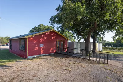2520 E Highway 199, Springtown, TX 76082 - Photo 9