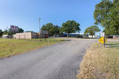 2520 E Highway 199, Springtown, TX 76082 - Photo 19