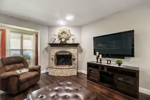 11616 Twining Branch Cir, Fort Worth, TX 76052 - Photo 9