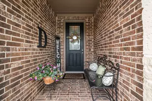 11616 Twining Branch Cir, Fort Worth, TX 76052 - Photo 3