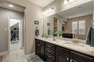 11616 Twining Branch Cir, Fort Worth, TX 76052 - Photo 17