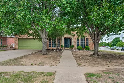 100 Bullava Court, Crowley, TX 76036 - Photo 3