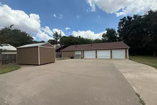 1200 Melony Dr, Sulphur Springs, TX 75482 - Photo 3