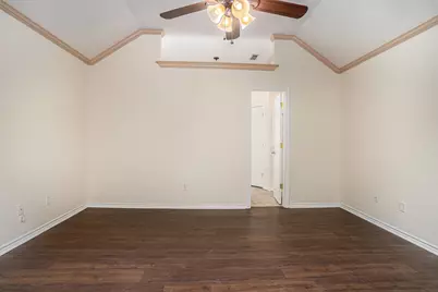1307 Hyde Park Boulevard, Cleburne, TX 76033 - Photo 15