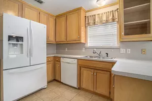 1307 Hyde Park Blvd, Cleburne, TX 76033 - Photo 11