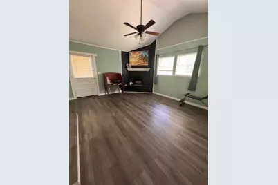 709 Valley View Drive, Arlington, TX 76010 - Photo 11