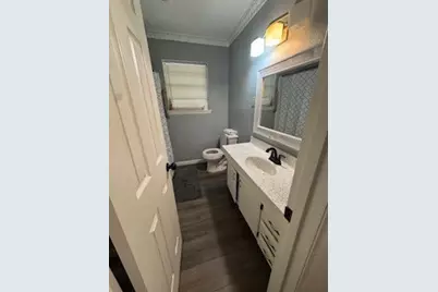 709 Valley View Drive, Arlington, TX 76010 - Photo 7