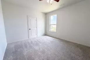 400 Blue Star Ct, Burleson, TX 76028 - Photo 13