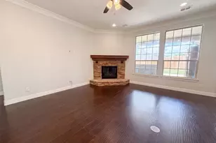 400 Blue Star Ct, Burleson, TX 76028 - Photo 3