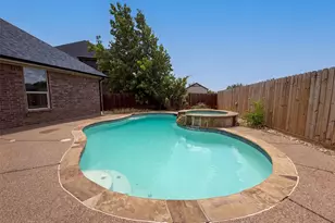 400 Blue Star Ct, Burleson, TX 76028 - Photo 25