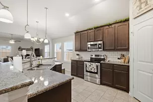 531 Hidden Spgs Trl, Azle, TX 76020 - Photo 5